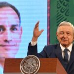 Vuelca camión con 15 toneladas de grava en Álvaro Obregón