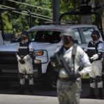 México ha vacunado contra covid a 25 mil extranjeros: Robledo