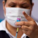 Todas las vacunas anticovid-19 tienen la capacidad de inhibir los riesgos de variante Ómicron: Dr. Héctor Frisbie