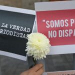 Policías del Estado de México localizaron un vehículo con reporte de robo en un lote de autos