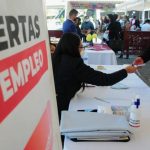 Difunden fotografía de encuentro de López Obrador con Raúl Castro