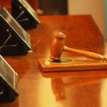 ¿Lo reconoces? Sujeto seguía y robaba a personas en casas de cambio del AICM