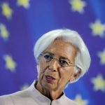 Operan exitosamente a Sophia Loren tras una fractura en la pierna