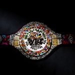 Mujer policía ‘se rifa’, frena a ladrones que huían en moto y acaba atropellada