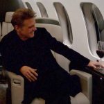 Precio del dólar abre en 17.05 pesos al mayoreo