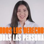 Policías vigilan explanada del Palacio de Bellas Artes tras riña entre comerciantes