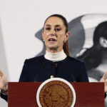 Acude Ben Affleck a su mansión