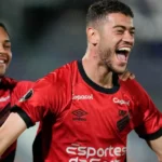 Mega socavón provoca cierre casi total de la Zaragoza en CDMX