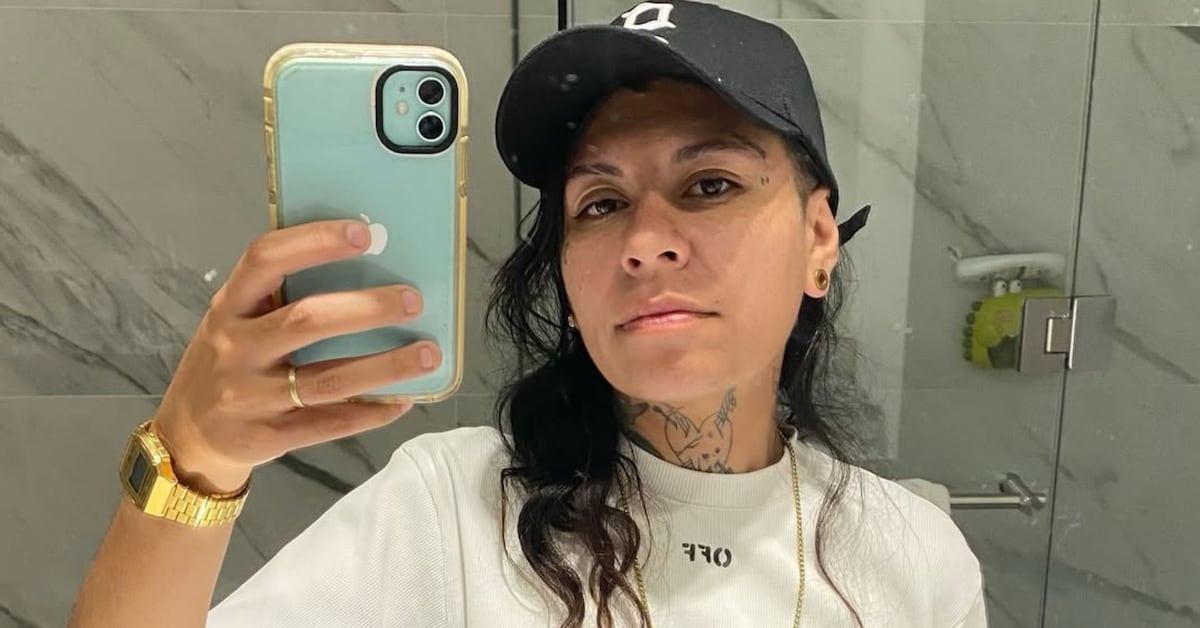 Florencia Cazzuchelli: La voz detrás del éxito de la reina del trap latino