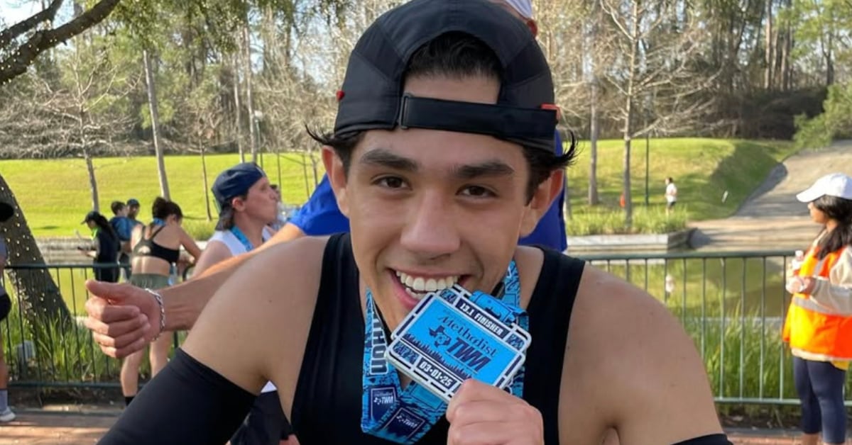 El misterio detrás del influyente columnista de boxeo: ¿Quién es realmente?