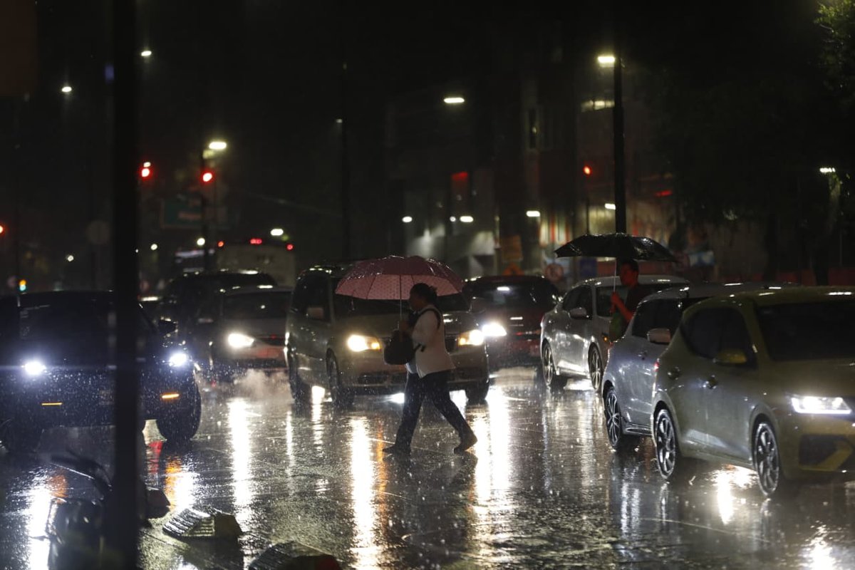 Activan alerta naranja por lluvias fuertes y granizo en cuatro alcaldías de la CDMX